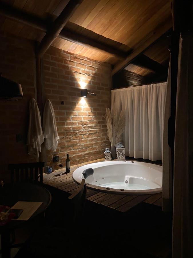 Pousada Ho'Oponopono Chalets & Wine Сапукаі-Мірин Екстер'єр фото