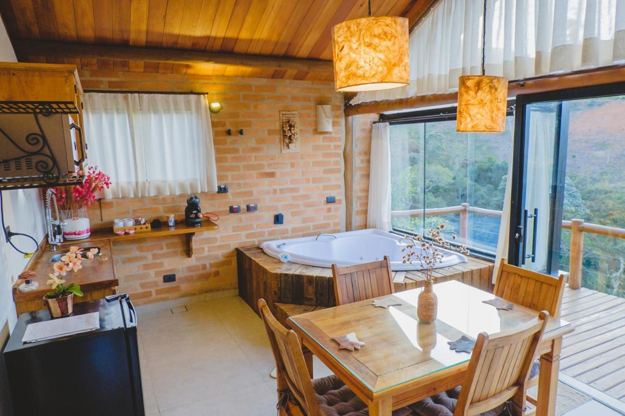Pousada Ho'Oponopono Chalets & Wine Сапукаі-Мірин Екстер'єр фото